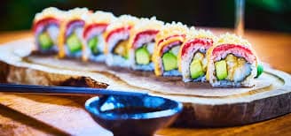 Rúlla með toro og avocado
